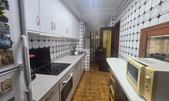 Revente - Duplex -
Torrevieja - Habaneras