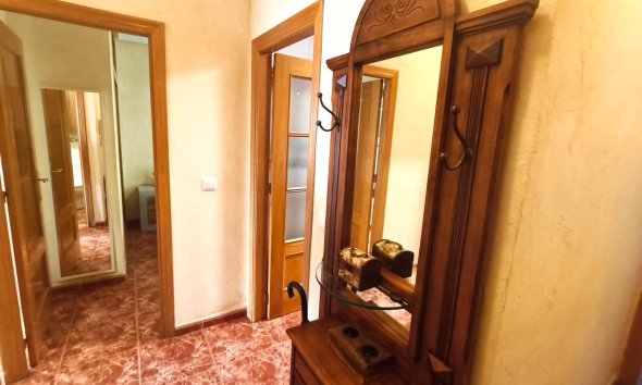 Revente - Apartment -
Torrevieja - Centro