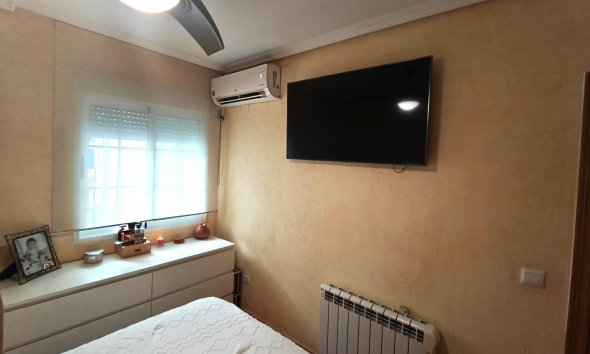 Revente - Apartment -
Torrevieja - Centro