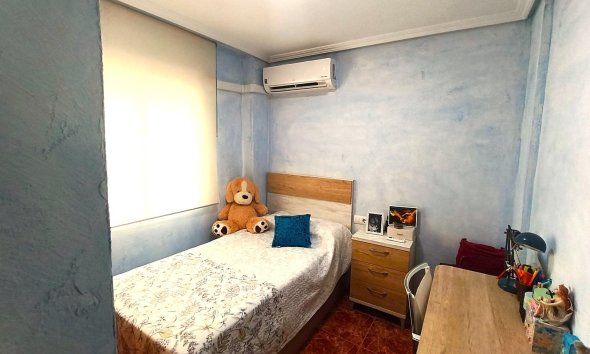 Revente - Apartment -
Torrevieja - Centro
