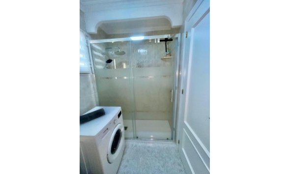 Revente - Apartment -
Torrevieja - Estacion De Autobuses