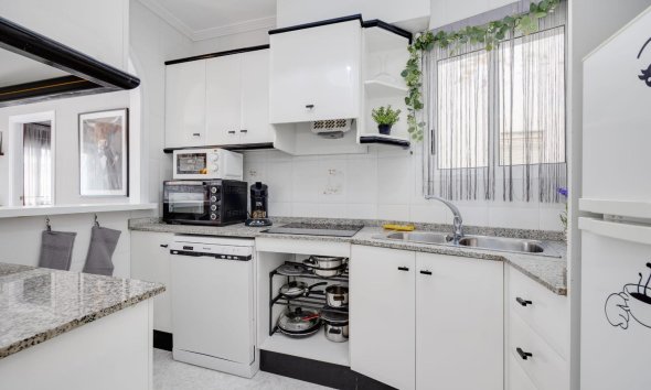 Revente - Apartment -
Torrevieja - Estacion De Autobuses