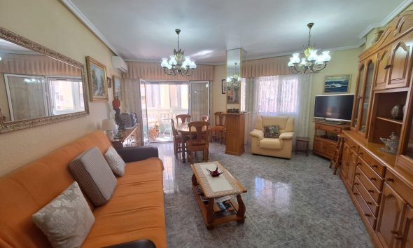 Resale - Apartment -
Torrevieja - Playa de los Locos