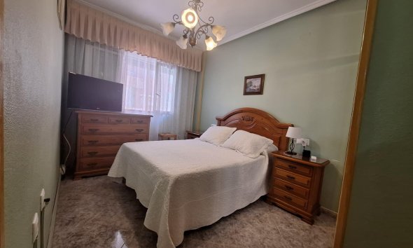 Resale - Apartment -
Torrevieja - Playa de los Locos