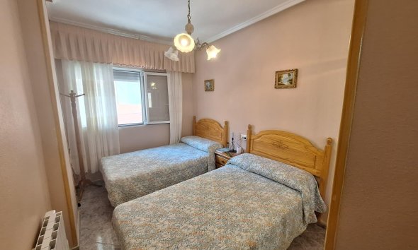 Resale - Apartment -
Torrevieja - Playa de los Locos