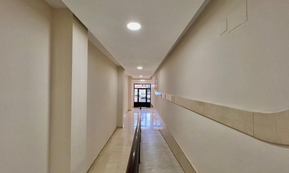 Revente - Apartment -
Torrevieja - Puerto Deportivo
