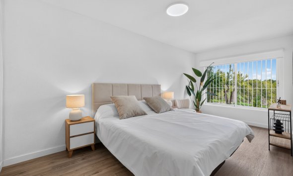 Resale - Apartment -
Villamartin - Costa Blanca