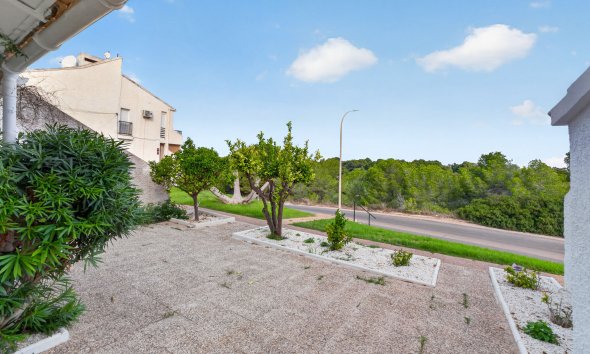 Resale - Apartment -
Villamartin - Costa Blanca