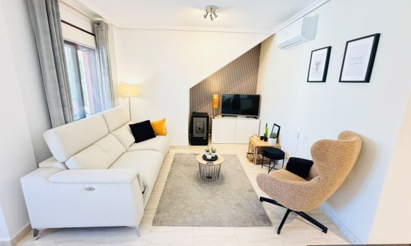 Resale - Town House -
Daya Vieja - Costa Blanca