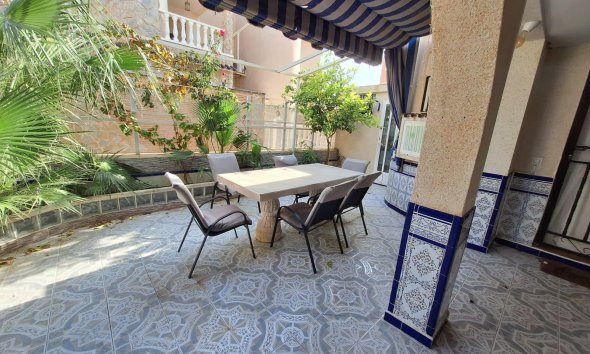 Revente - Quad House -
Torrevieja - Carrefour