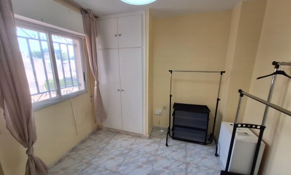 Revente - Quad House -
Torrevieja - Carrefour