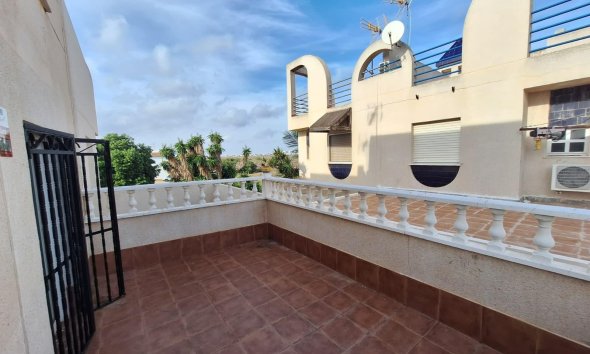 Revente - Quad House -
Torrevieja - Carrefour