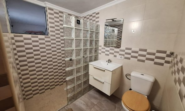 Revente - Quad House -
Torrevieja - Carrefour