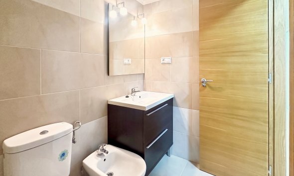 Revente - Apartment -
Torrevieja - Costa Blanca