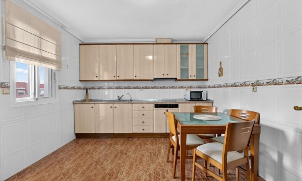 Revente - Apartment -
Torrevieja