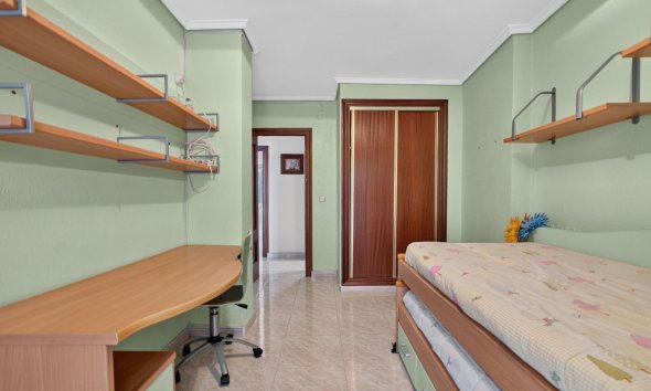 Revente - Apartment -
Torrevieja