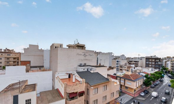 Revente - Apartment -
Torrevieja