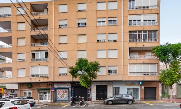 Revente - Apartment -
Torrevieja