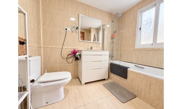 Resale - Town House -
Daya Nueva - Costa Blanca