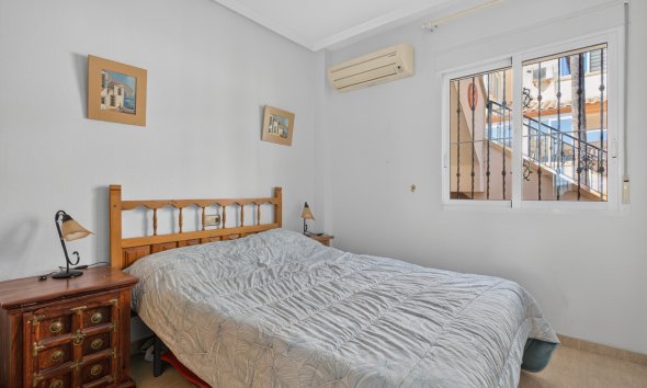 Revente - Villa -
Orihuela Costa - Costa Blanca