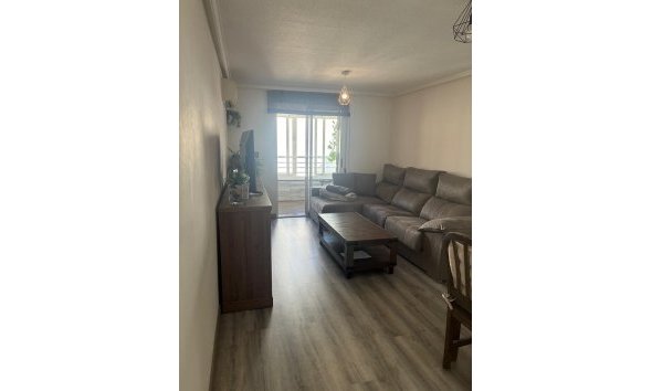 Resale - Apartment -
Torrevieja - Centro