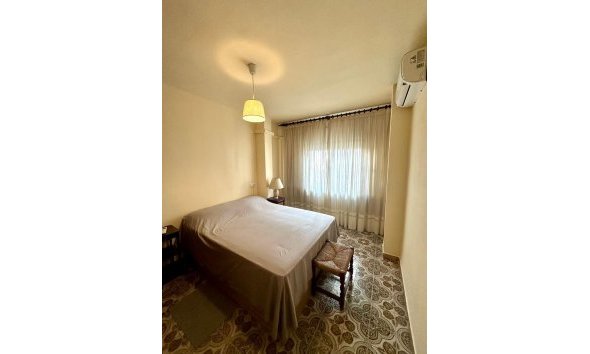 Resale - Apartment -
Torrevieja