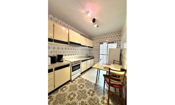 Resale - Apartment -
Torrevieja