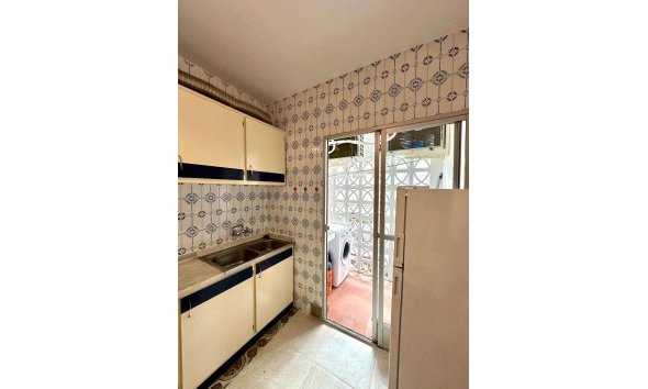 Resale - Apartment -
Torrevieja
