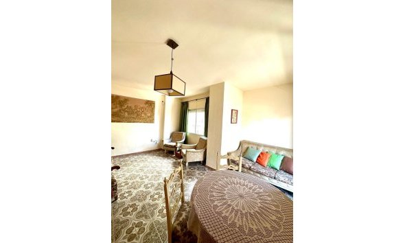 Resale - Apartment -
Torrevieja