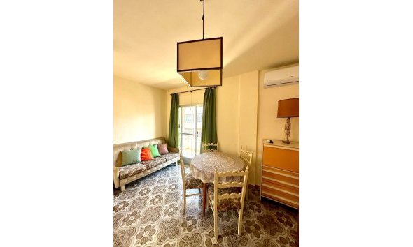Resale - Apartment -
Torrevieja