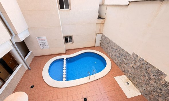 Revente - Apartment -
Torrevieja - Centro
