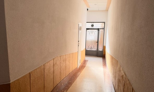 Revente - Apartment -
Torrevieja - Centro