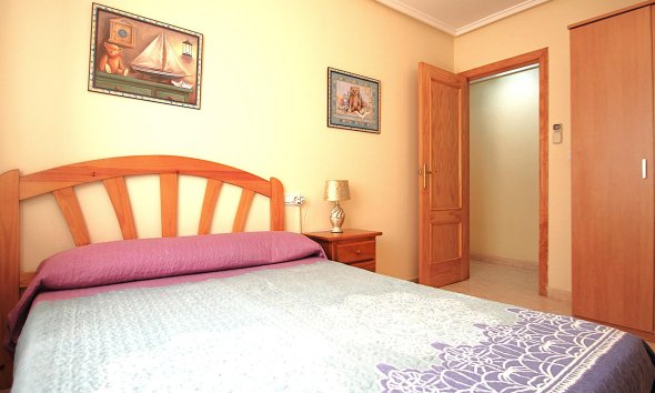 Revente - Apartment -
Torrevieja - Las Piscinas Naturales