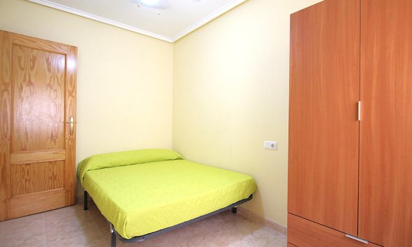 Revente - Apartment -
Torrevieja - Las Piscinas Naturales