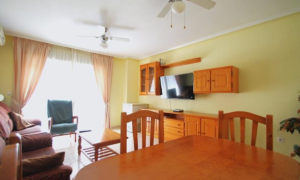 Revente - Apartment -
Torrevieja - Las Piscinas Naturales
