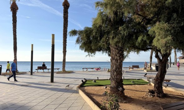 Revente - Apartment -
Torrevieja - Las Piscinas Naturales