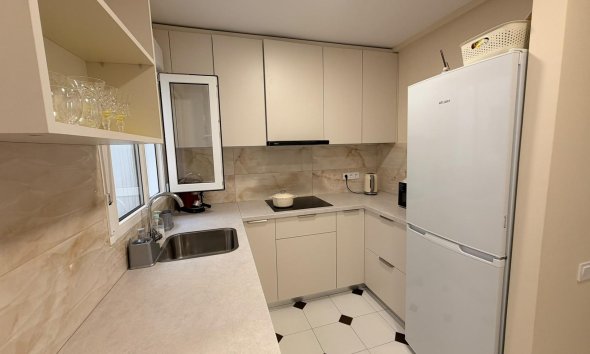 Revente - Apartment -
Torrevieja - Centro