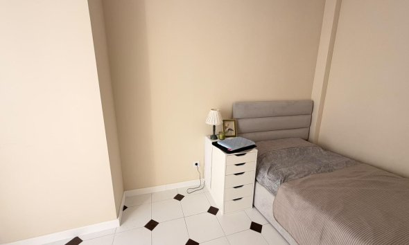 Revente - Apartment -
Torrevieja - Centro