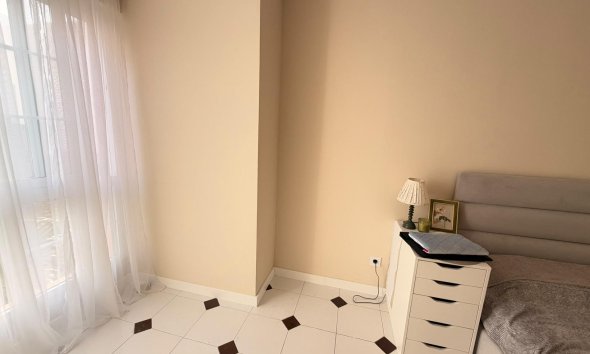 Revente - Apartment -
Torrevieja - Centro