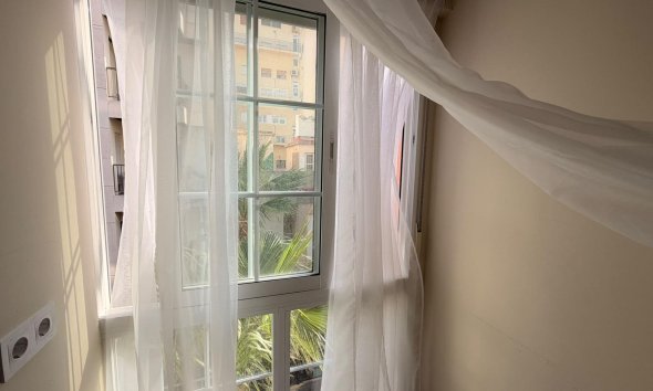 Revente - Apartment -
Torrevieja - Centro