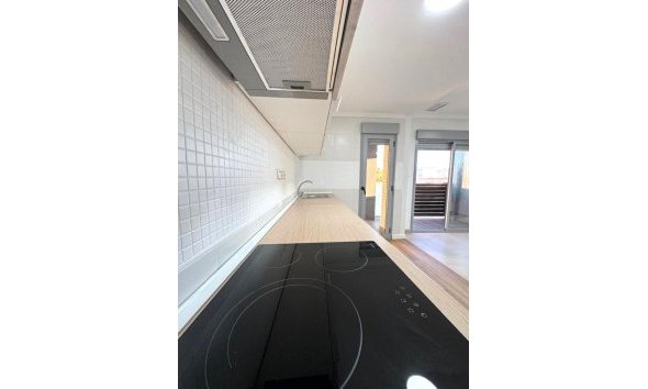 Revente - Apartment -
Torrevieja - Centro