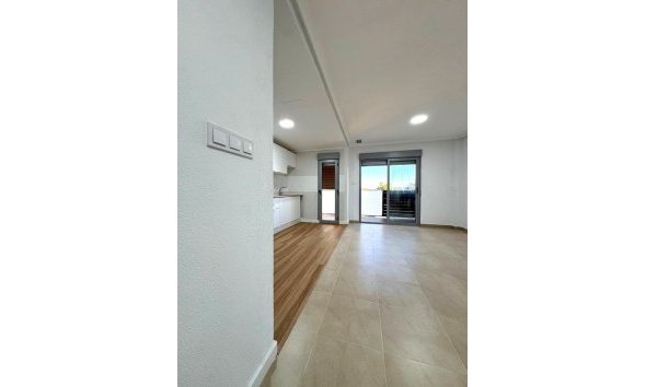 Revente - Apartment -
Torrevieja - Centro