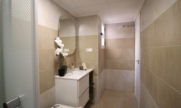 Revente - Apartment -
Torrevieja - Centro