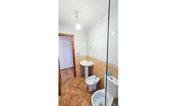 Revente - Apartment -
Torrevieja - Centro