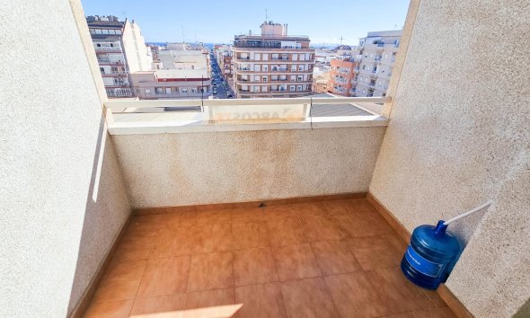 Revente - Apartment -
Torrevieja - Centro