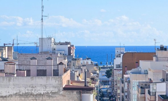 Revente - Apartment -
Torrevieja - Centro