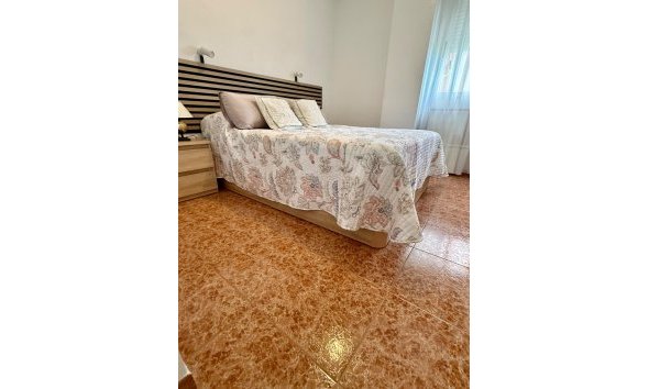 Revente - Apartment -
Torrevieja - Parque de las Naciones