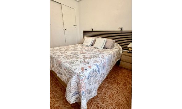 Revente - Apartment -
Torrevieja - Parque de las Naciones