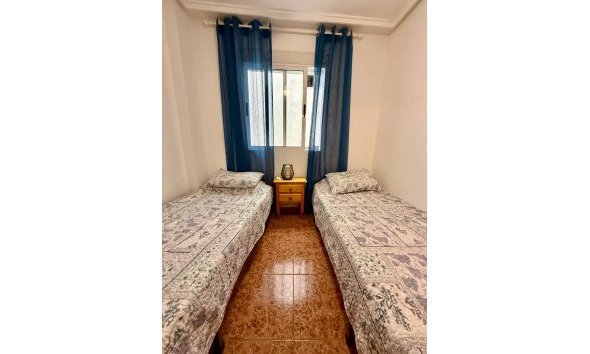 Revente - Apartment -
Torrevieja - Parque de las Naciones