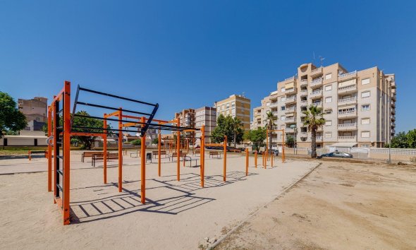 Revente - Town House -
Torrevieja - Nueva Torrevieja